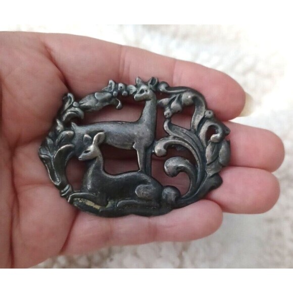 Vintage Nouveau Two Deer Pair Scrolling Foliage Signed Sterling Silver Brooch - Picture 2 of 7